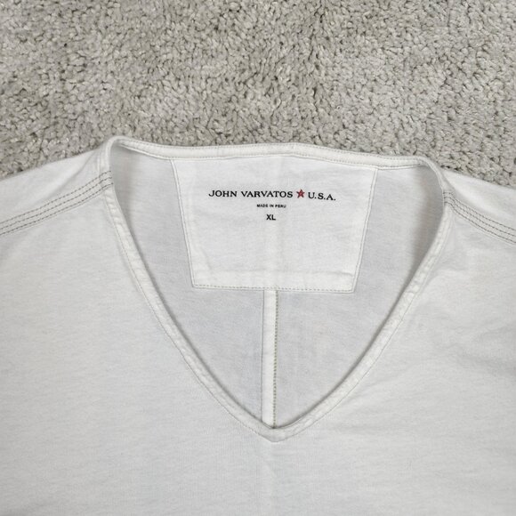 John Varvatos Men's V-Neck Tee XL White Cotton Short Sleeve Casual Classic Fit - Picture 3 of 6